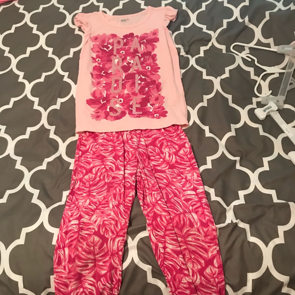 Crazy8 pant and top sets.